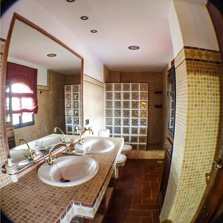 Green Peaks B&B Country House Alojamiento Rural Cortijo de Balsain ภายนอก รูปภาพ