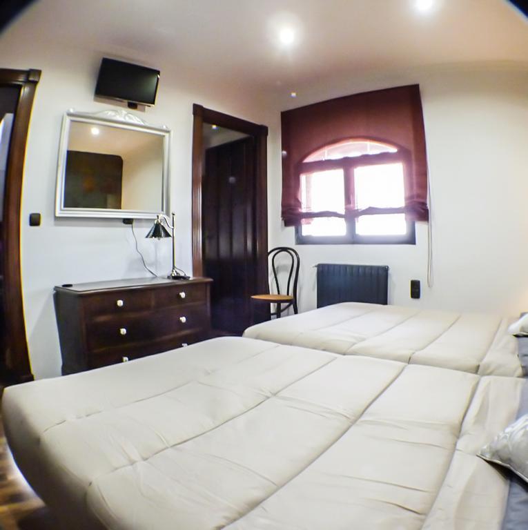 Green Peaks B&B Country House Alojamiento Rural Cortijo de Balsain ภายนอก รูปภาพ